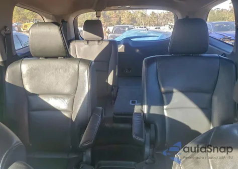 2019 Honda Pilot Touring z USA, uszkodzony, nr VIN 5FNYF5H65KB019882